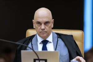 1743122944_moraes-3.jpg