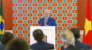 lula-coletiva-vietna.jpg